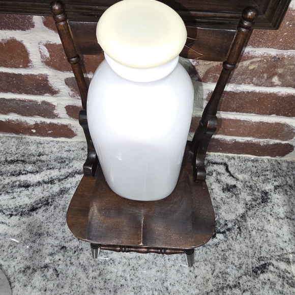 Milk Bottle Vintage - Picture 2 of 2
